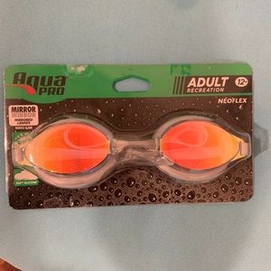 New Aqua Pro Adult Recreation Swim Goggles